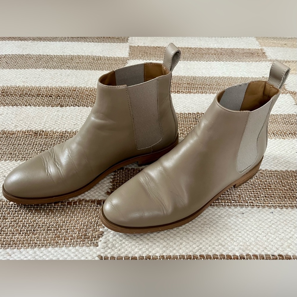 Everlane Chelsea Boot Sz. 8